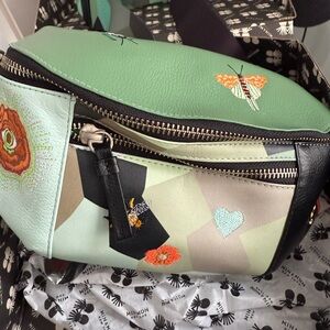 Min & Mon green and black